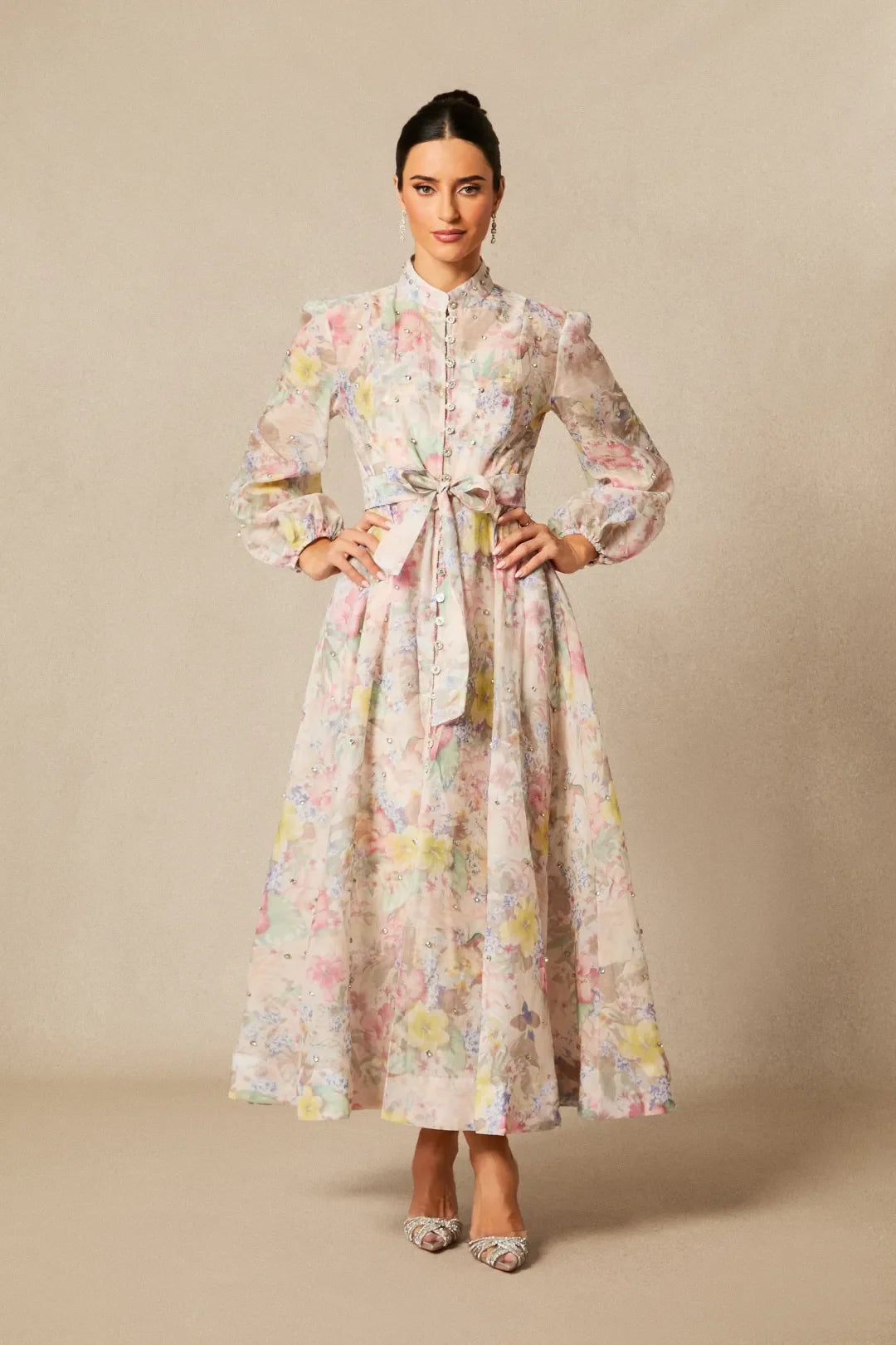 Anne — Maxikleid mit floralem Ballonärmel