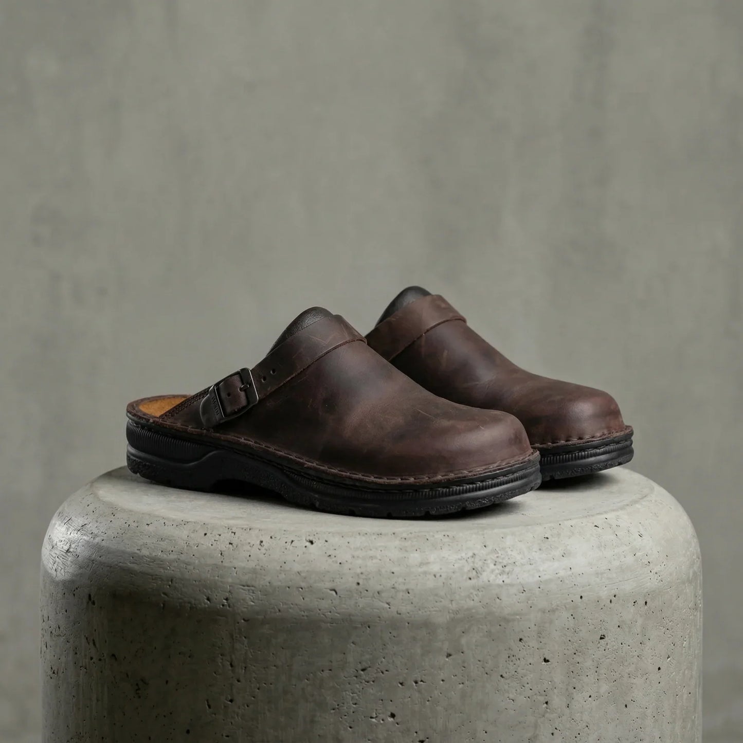 Holverk — Ergonomischer Veganleder Clog für Männer
