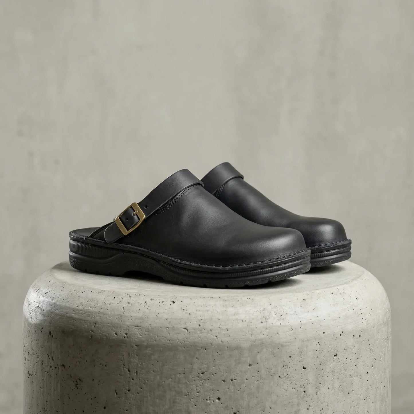 Holverk — Ergonomischer Veganleder Clog für Männer