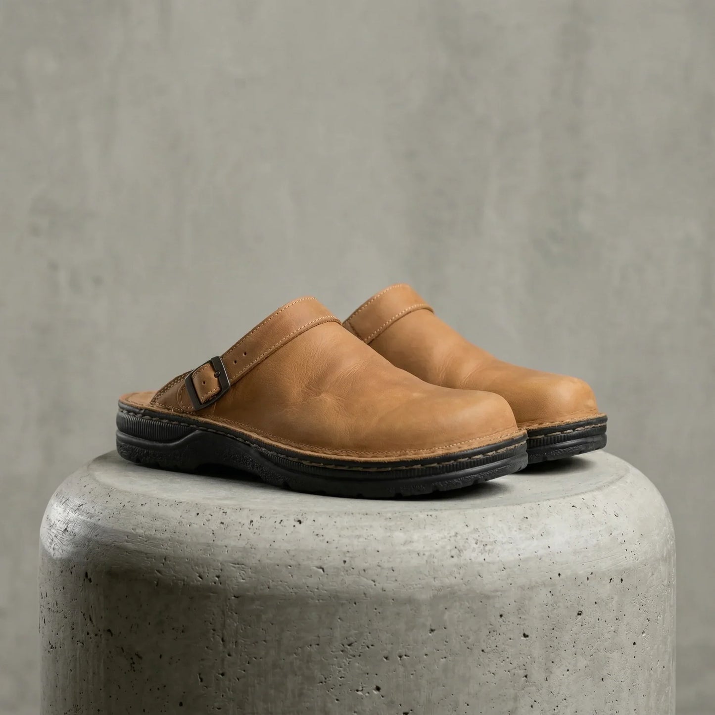 Holverk — Ergonomischer Veganleder Clog für Männer