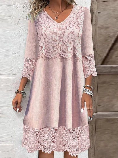 Kim — Spitzen-Patchwork-Kleid mit V-Ausschnitt, Casual-Stil