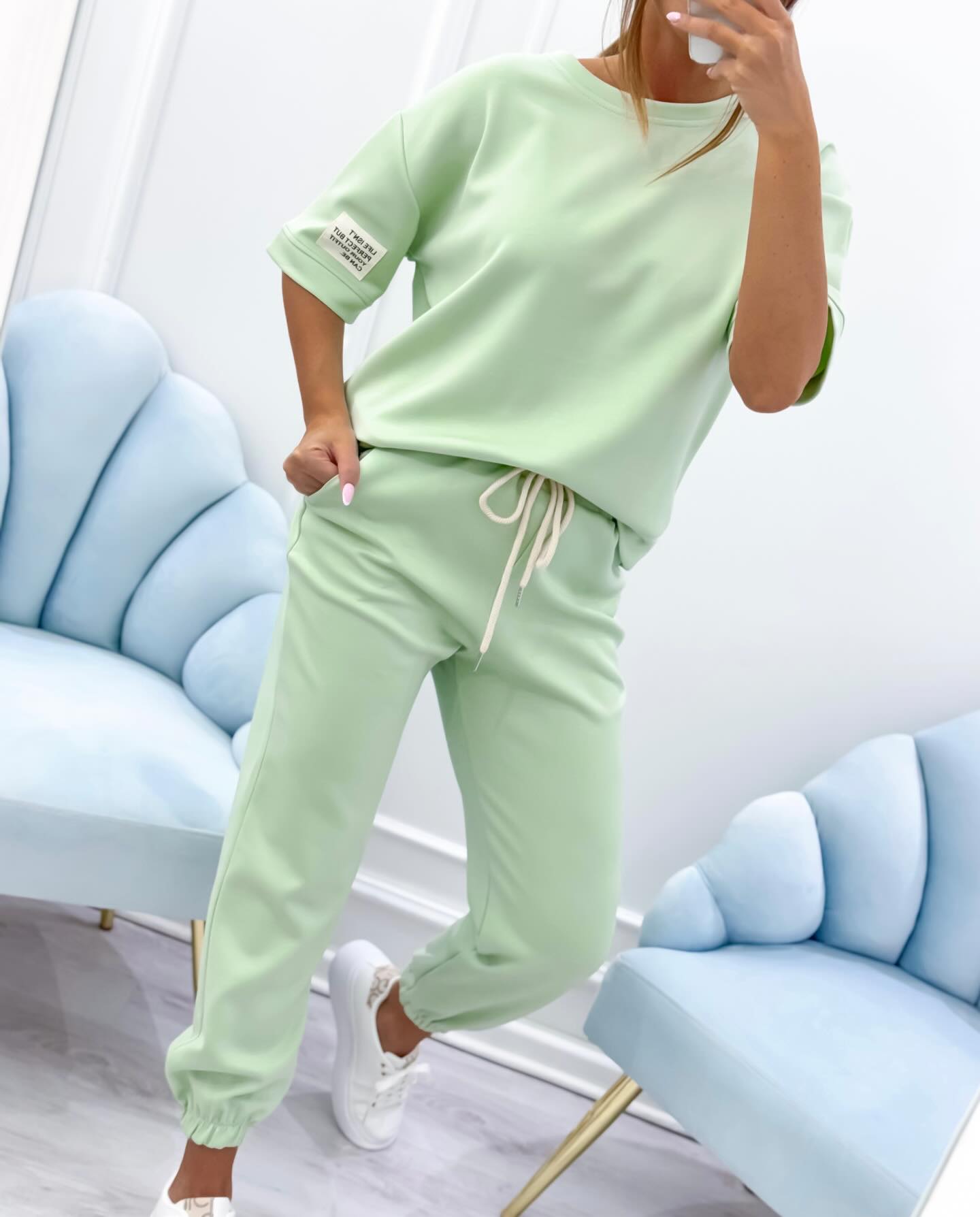 Tessara  —  Damen Relaxed Solid Top & Weite Hose Set