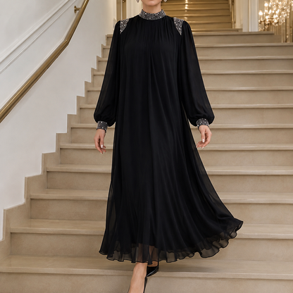 Marilore — Maxikleid mit Plissierung und Strass