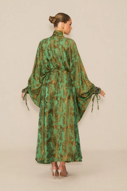 Veldra - Maxikleid in Waldgrün mit Blumenmuster