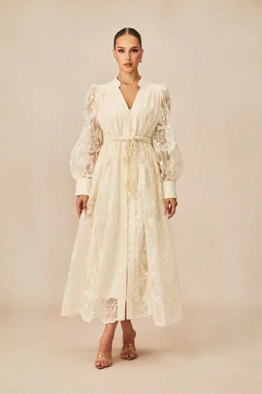 Madeline - Midi-Kleid mit V-Ausschnitt und Spitzenstickerei