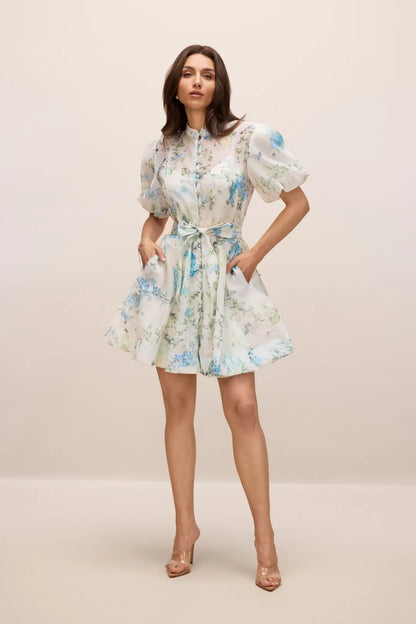 Caroline — Blumiges Mini-Kleid mit Puffärmeln