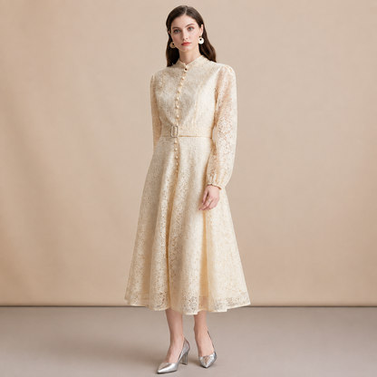 Ivoire —  Midikleid mit Spitze und Stehkragen