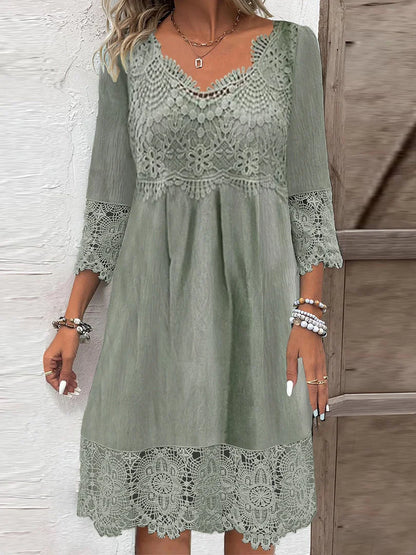 Kim — Spitzen-Patchwork-Kleid mit V-Ausschnitt, Casual-Stil