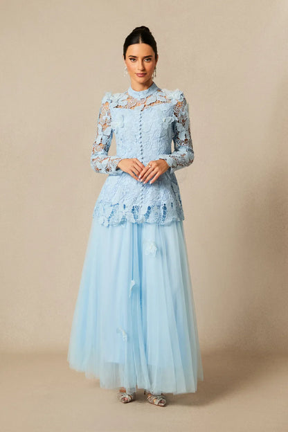 Elizabeth - Besticktes Spitzen-Maxikleid mit Schmetterlingen