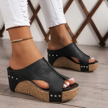 Velara — Damen Wedge Sandale mit Fußgewölbeunterstützung