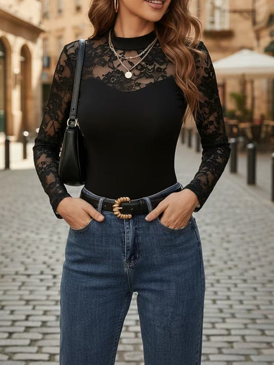 Seraphine — Spitzenbluse mit langen Ärmeln und Stehkragen