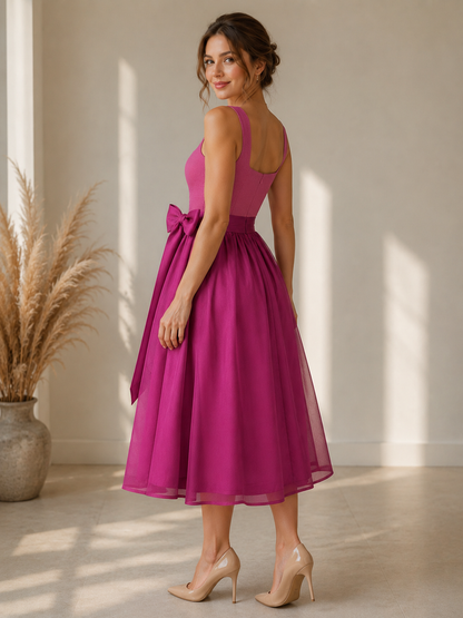 Camille — Berry Dirndl in Mini Länge