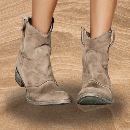 Carlotta — Wildleder Stiefeletten für Frauen