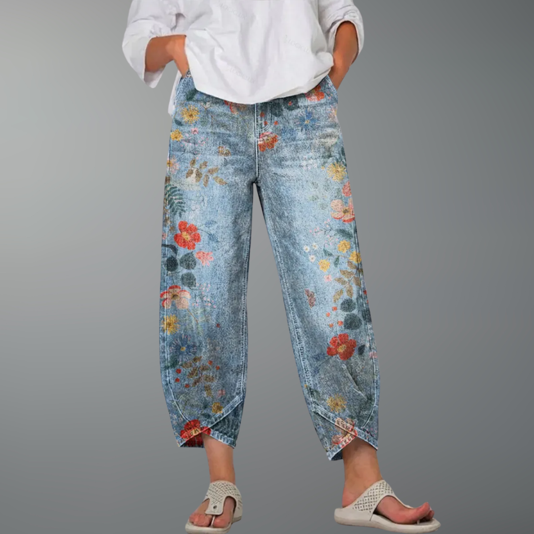 Delvène – Knöchelhohe Jeans mit Herzprint