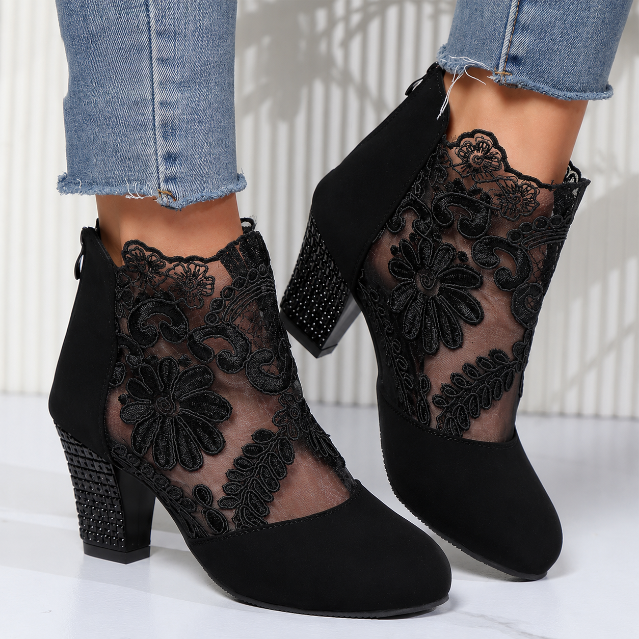 Verlaine — Elegante Spitzen-High-Heels