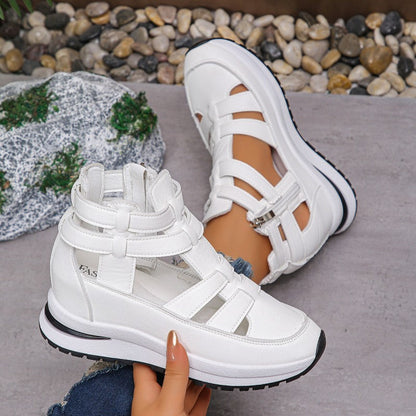 Bequeme, leichte Keilsandalen mit seitlichem Reißverschluss