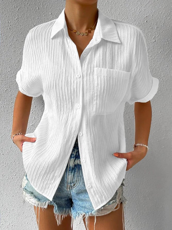 Céline — Bluse mit Hemdkragen und Knopfleiste in lockerer Passform