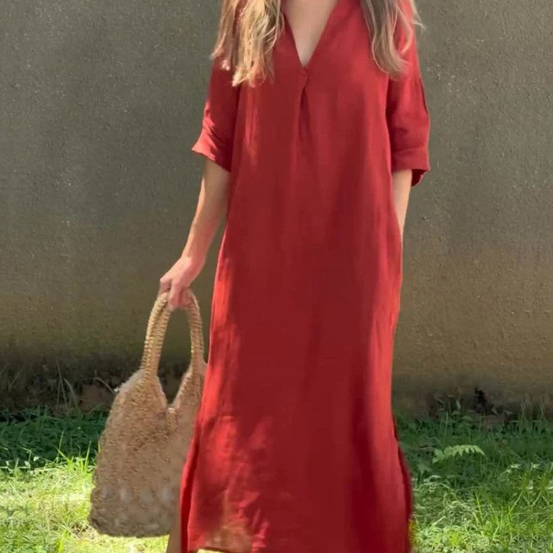 Isabeau — Midi-Kleid mit V-Ausschnitt und Schlitz