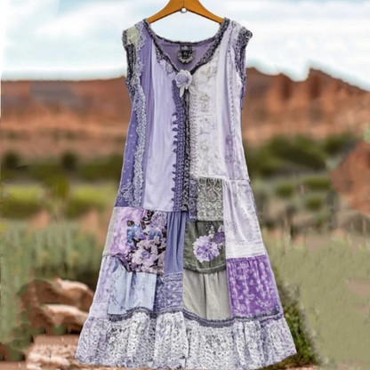 Belle — Vintage Blumenkleid mit V-Ausschnitt