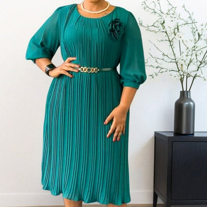 Plissé — Geknotetes, plissiertes Midikleid mit 3/4-Ärmeln
