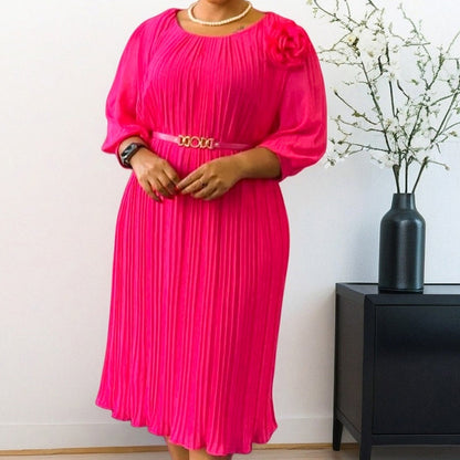Plissé — Geknotetes, plissiertes Midikleid mit 3/4-Ärmeln