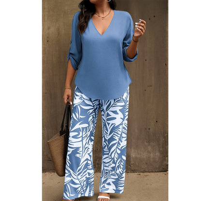 Amarielle — V-Ausschnitt Bluse & Bedrucktes Weites-Bein-Hose Set