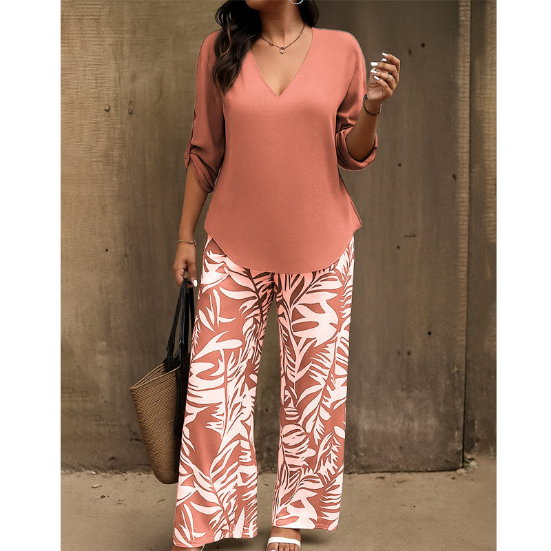 Amarielle — V-Ausschnitt Bluse & Bedrucktes Weites-Bein-Hose Set
