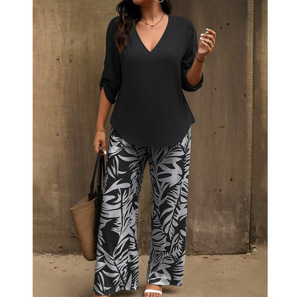 Amarielle — V-Ausschnitt Bluse & Bedrucktes Weites-Bein-Hose Set