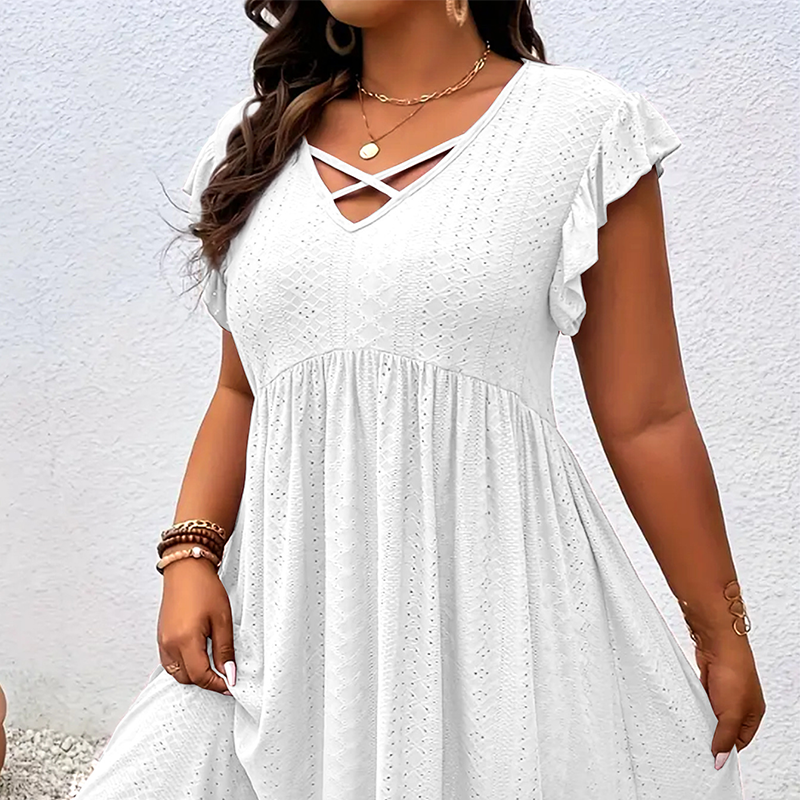 Adorine — V-Ausschnitt Kleid mit Rüschensaum und Taillierung