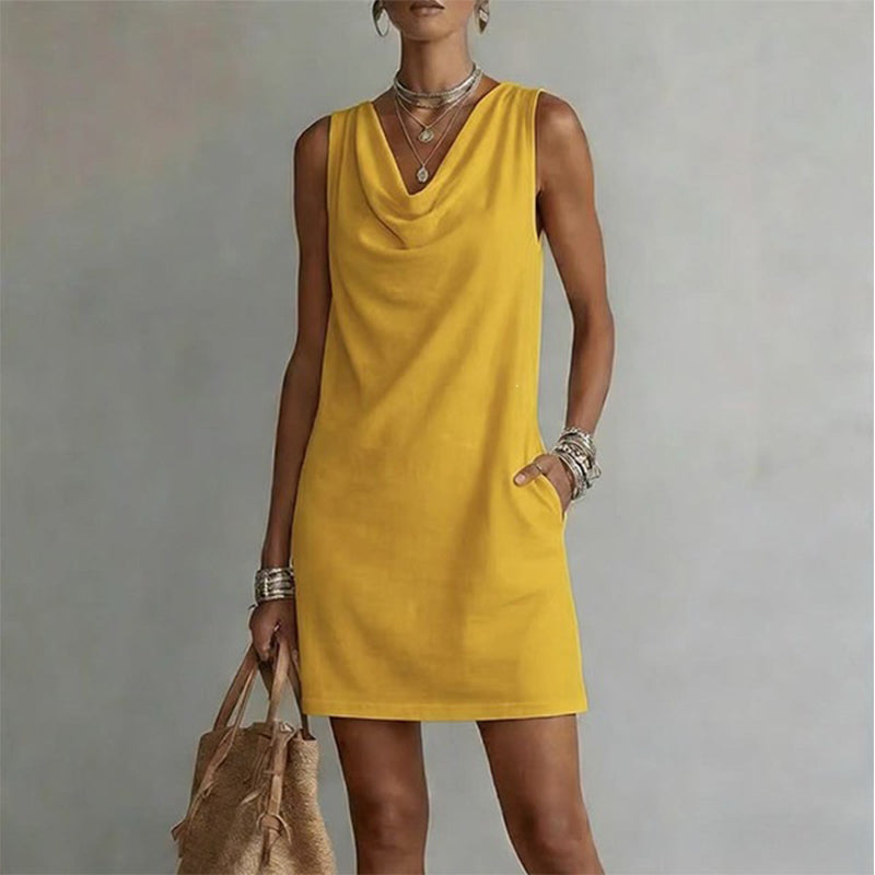 Solenari — Slim-Fit Kleid mit Kapuze