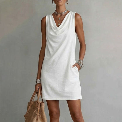 Solenari — Slim-Fit Kleid mit Kapuze